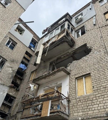 Ворожий дрон влучив у газопровід у середмісті Херсона, є поранені