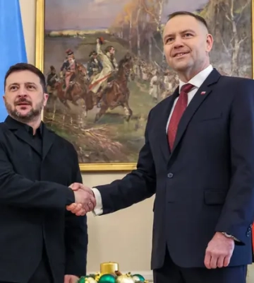 Навроцький проти ордена Зеленського: як має діяти Україна