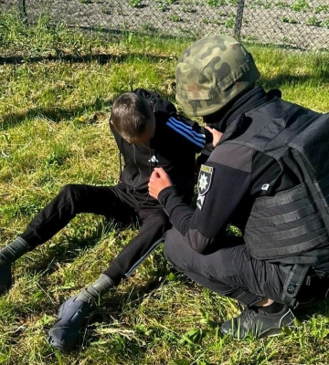 На Рівненщині затримали чоловіка з бойовими гранатами