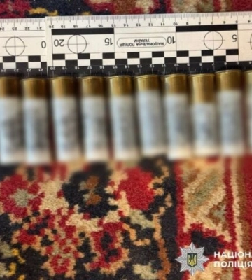 38-річний чоловік ховав удома гранати та набої: поліція Київщини вилучила арсенал