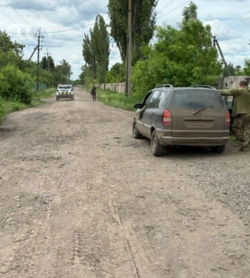 На Харьковщине объявили подозрение четверым мужчинам за нападение на военных ТЦК