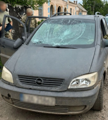Пошкодили авто ТЦК та вдарили військових: на Харківщині чотирьом чоловікам оголосили підозру
