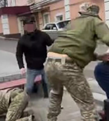 У Луцьку в ТЦК стався новий інцидент з підлітками