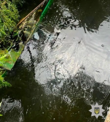 У селі на Полтавщині у водоймі знайдено тіло людини, особу якої вже встановлено, - поліція