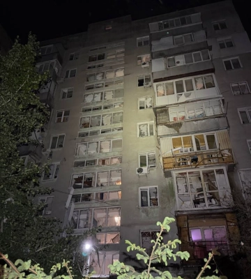 В Одессе после удара российского БпЛА вспыхнул пожар в девятиэтажке после удара
