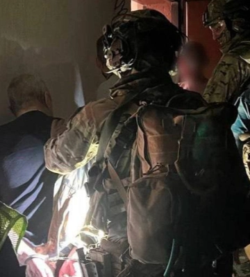 В Киеве водитель открыл стрельбу и ранил оппонента во время конфликта: его задержали