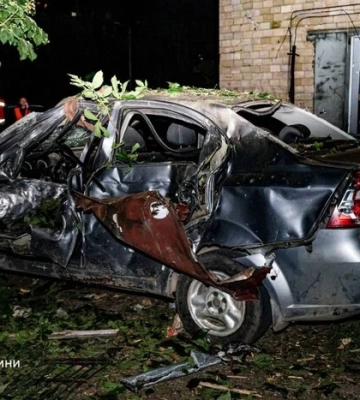 Рятувальники показали кадри з наслідками атаки на Харківщину 