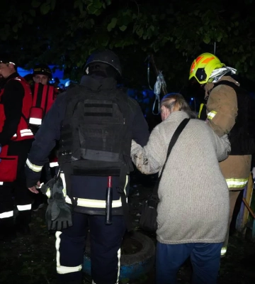 Ворожий дрон Герань-2 пошкодив дитячий садок та житлові будинки у Сумах