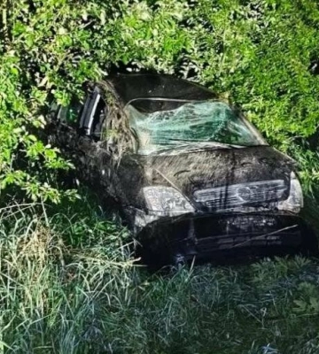 На Львівщині після перекидання автомобіля Opel до лікарні потрапили дві неповнолітні пасажирки