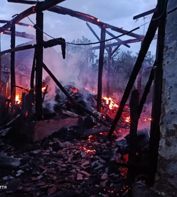 Вогнеборці ліквідували пожежу в надвірній споруді на Берегівщині
