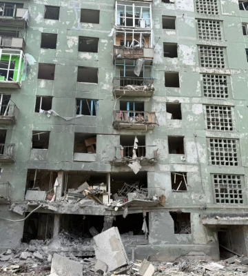 У Дружківці росіяни скинули три авіабомби на багатоповерхівки, є поранені