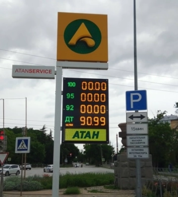 Проблеми з пальним у Криму: ліміти, перепродаж талонів та можлива альтернатива