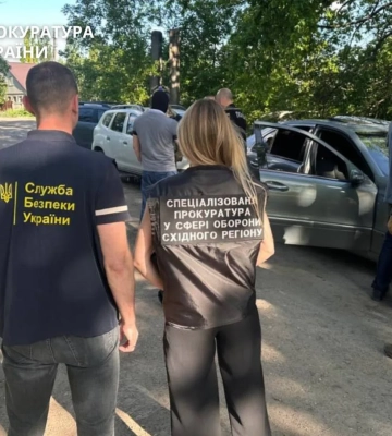 На Харківщині двох працівників ТЦК підозрюють в отриманні хабаря