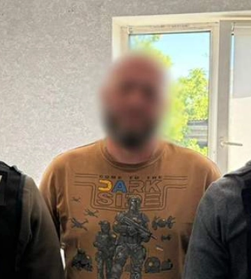 Выбросили мужчину возле мусорника, когда ему стало плохо: полиция объявила подозрение военным ТЦК