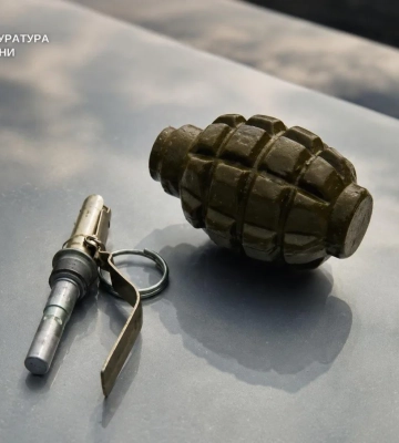 У Києві підозрюваний у справі про нарколабораторії погрожував гранатою під час обшуку