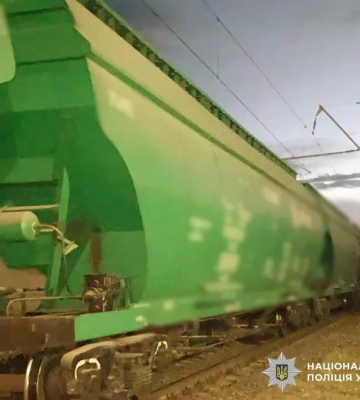 На залізниці біля Житомира травмувався 15‑річний підліток — ураження струмом та падіння з вагона