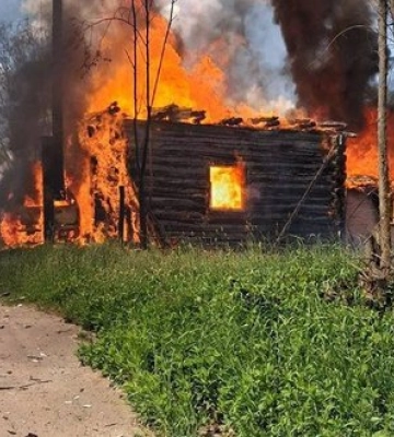 Оккупанты нанесли удар дроном по Мощенке на Черниговщине: 15-летний парень в тяжелом состоянии. ФОТОрепортаж