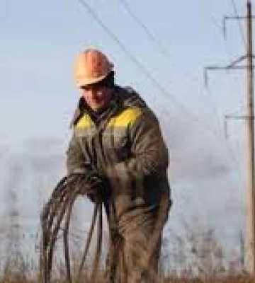 На Одещині енергетики повернули світло для 76,7 тисяч родин після обстрілів