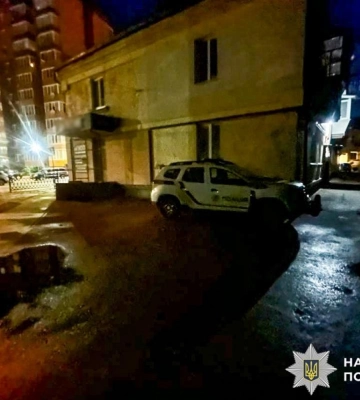 У Рівному чоловік пограбував неповнолітню дівчину