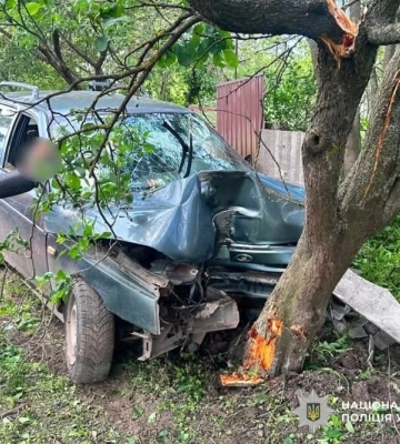 На Кіровоградщині внаслідок нетверезої ДТП постраждали водій та пасажир легковика