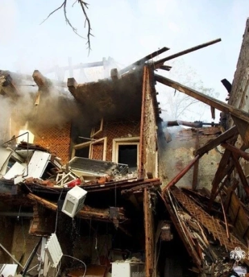 Шестеро загиблих і 33 постраждалих: у Дніпрі під завалами зруйнованого будинку можуть бути люди