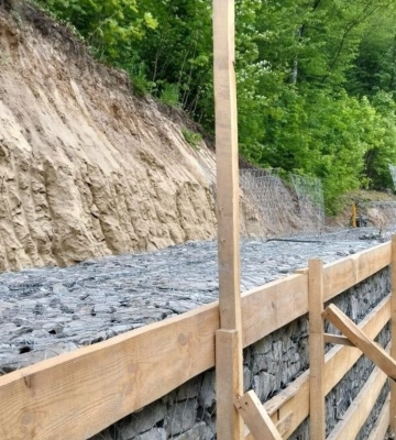 Рух у реверсному режимі між Львовом і Винниками