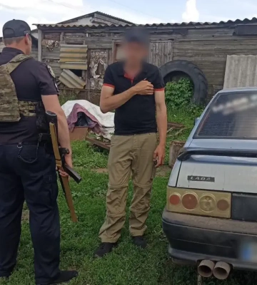 На Харківщині "Молнія" впала на дах будинку і не вибухнула