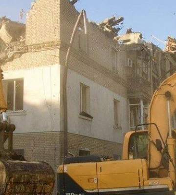 Шість людей загинули через атаку росіян на Дніпро, серед них рятувальник (ФОТО)