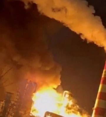 Атака на Ільський НПЗ: чому цей завод є критично важливим для російської армії (фото, відео)