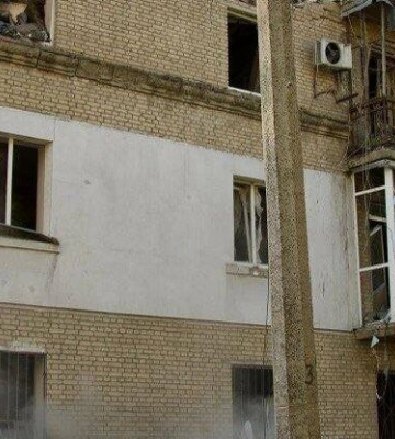У Дніпрі через російську атаку частково зруйновано двоповерховий будинок