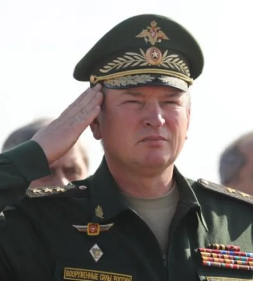 Пожизненное заключение для генерала Лапина: суд приговорил командующего наступлением на Киев