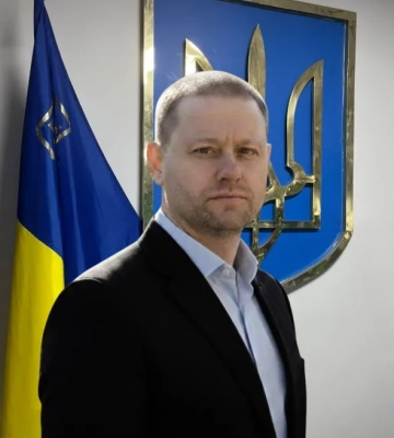 Керівнику сервісного центру МВС на Київщині подарували майже 650 тисяч грн