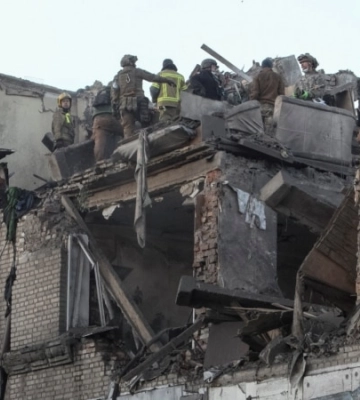 Атака на Дніпро: загинули люди, триває розбір завалів. Що розповіли очевидці про обстріл