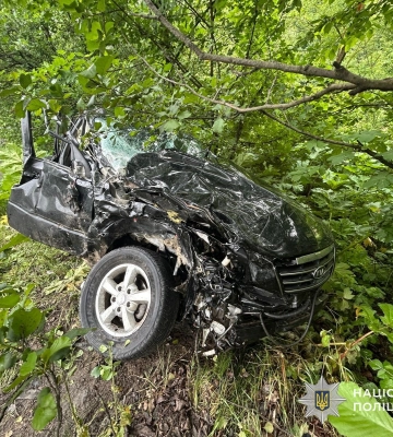 Жахлива смертельна ДТП на Закарпатті: загинув 17-річний хлопець, інші з травмами (ФОТО)