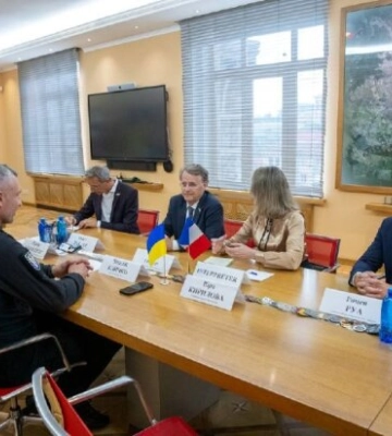 Франція передала Харківщині промислові генератори: хто отримає енергозахист у червні