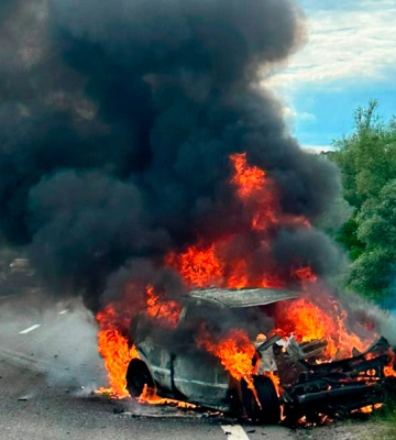 Россияне атаковали беспилотником гражданский автомобиль в Харьковской области: есть пострадавшие