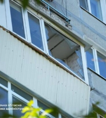 20 ударів по Запоріжжю: пошкоджено багатоповерхівки, вибито вікна та балкони