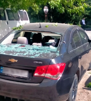 Россияне атаковали автомобиль, микроавтобус и дома в Сумской области: 1 погибший и 18 раненых