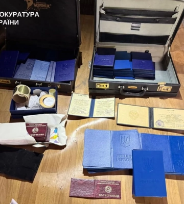 Масштабная схема подделки документов действовала в Киевской области, проведен 31 обыск, 15 подозреваемых - Генпрокурор