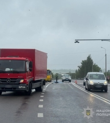У Прилуцькому – сертельна ДТП: водій Mercedes-Benz збив велосипедиста