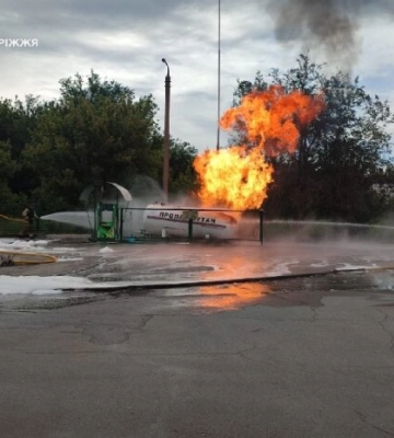 Ворог поцілив у АЗС на Запоріжжі: чи є постраждалі — перші дані ОВА
