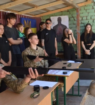 На Рівненщині відкрили новий стрілецький тир для учнів у межах реформи «Захист України»