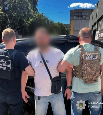 10 тис. $ з кожного клієнта – поліція Закарпаття затримала групу осіб за переправлення чоловіків через держкордон України