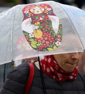 На фоне регулярных ударов по РФ. В Москве вслед за Белгородом и Курском ограничили продажу бензина