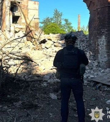 Росіяни обстріляли 10 населених пунктів Донеччини – є загиблий і поранений. ФОТОрепортаж