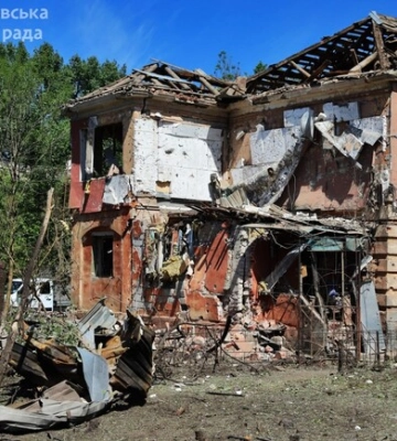 Внаслідок удару по Дніпру без житла залишилися власники близько 100 квартир: інформація від ОВА