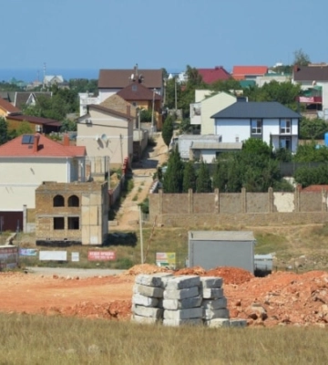 Без благ цивілізації в Севастополі: коли у жителів Фіолента будуть вода і газ?