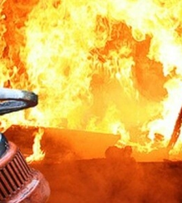 Необережне поводження з вогнем: в Одесі гасили пожежу у квартирі