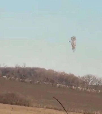 Українські військові збили російський гелікоптер Ка-52 (відео)