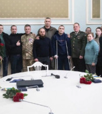 Мер Києва Віталій Кличко українських військових з Днем збройних сил України